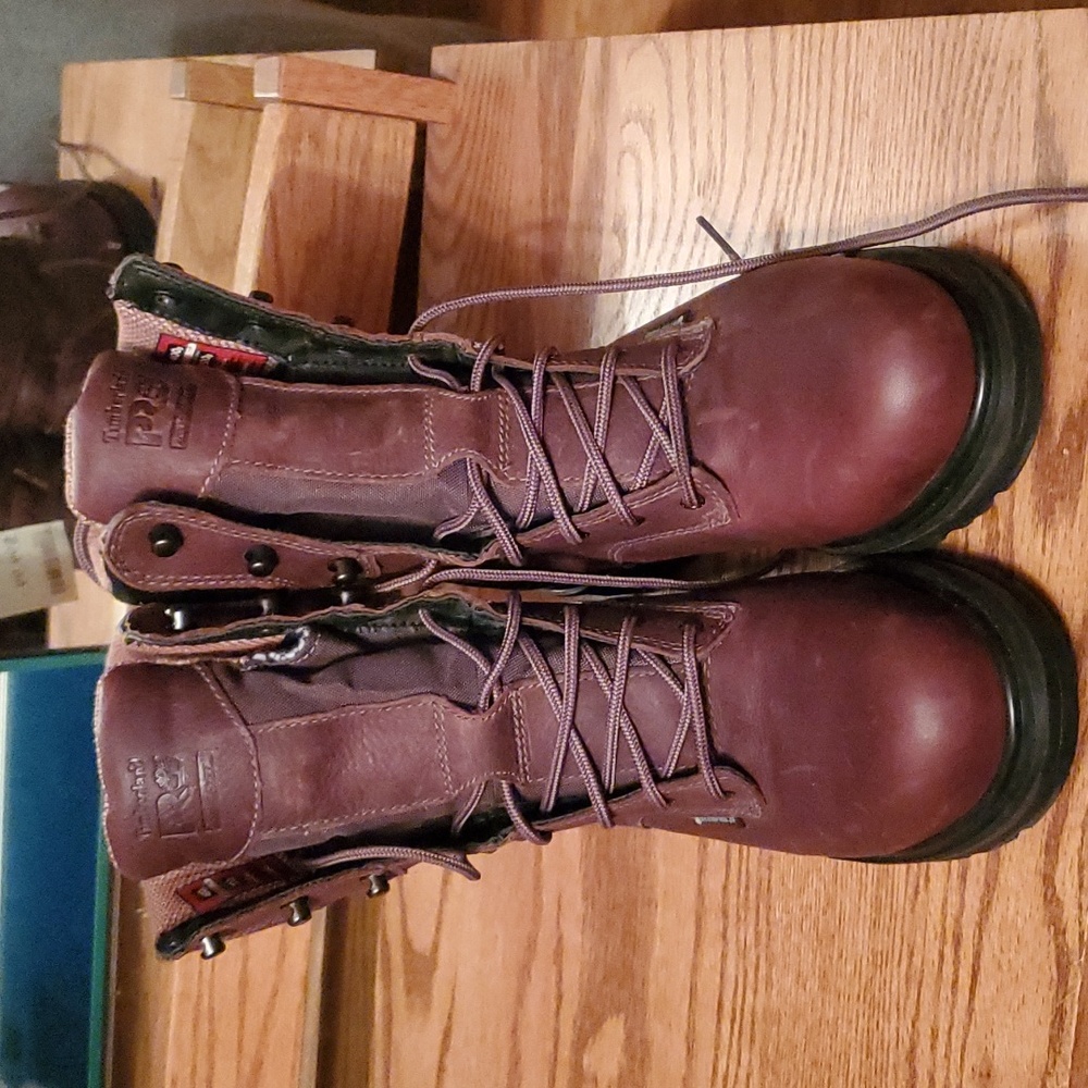 Timberland  boots 8.5 new